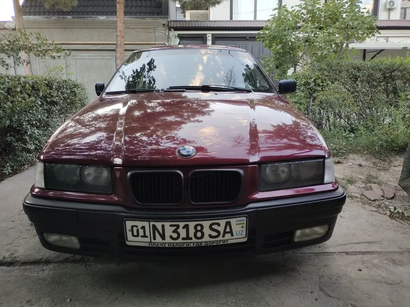 Продам BMW е36 м52 2.5л 4 Продам BMW е36 м52 2.5л 4