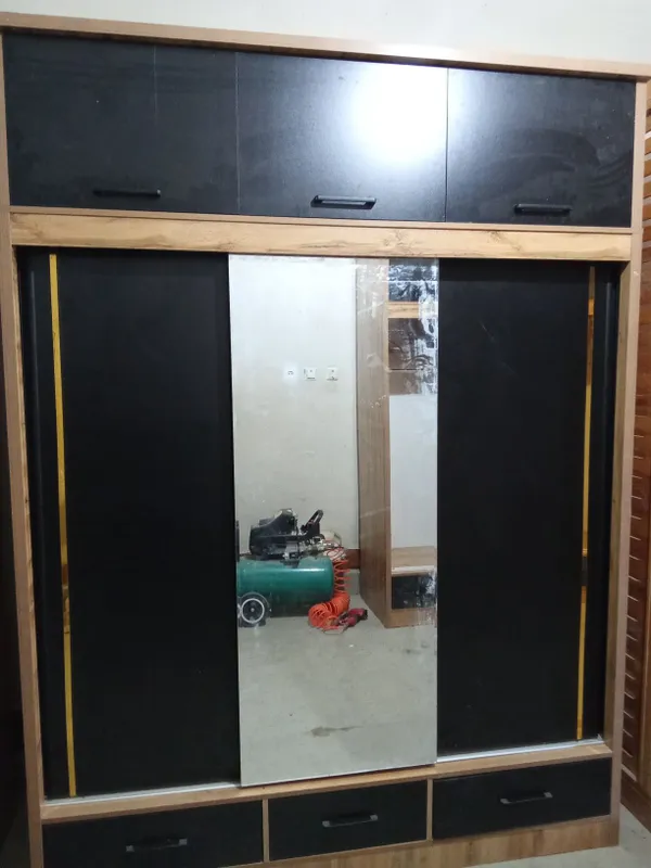 Kupe 180 razmerda