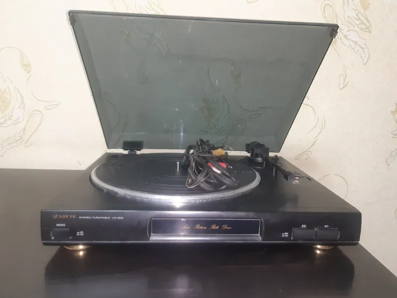 Проигрыватель винила Lotte LP-306 1 Проигрыватель винила Lotte LP-306 1
