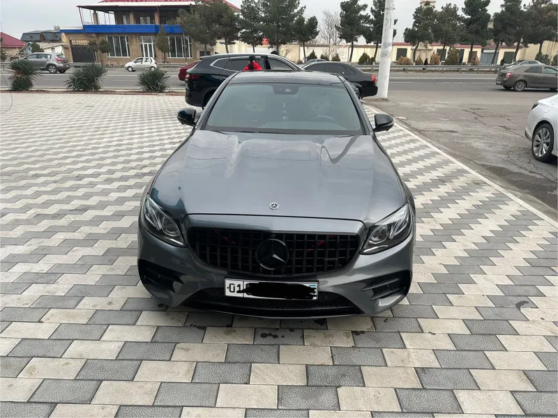 Продается оригинальный Mersedes benz E53 AMG — фото 1