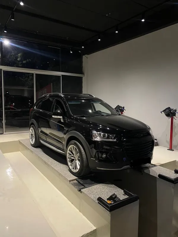 VOSSEN R20 diska va balon sotiladi