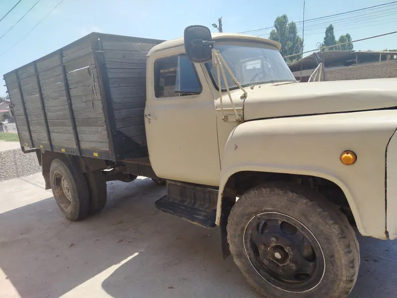 Gruzavoy Gaz 52 1978 yilgi