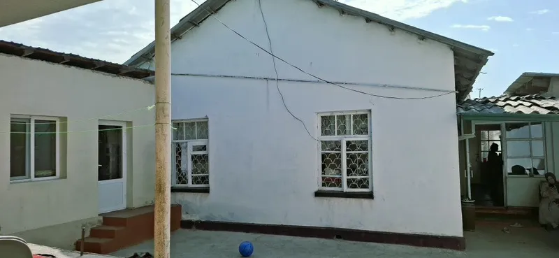 Yangiyol shahar serkov kochada uy sotiladi — фото 1