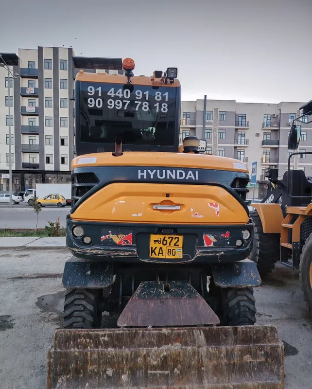Mini Ekskovator HYUNDAI 60 Shafyor kerak 2