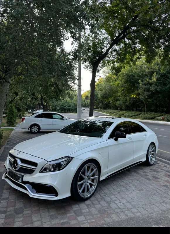 Mercedes CLS w218 banan 6.3 bodykit 4