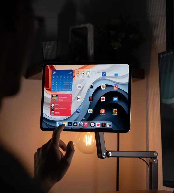 iPad 12.9" uchun simsiz quvvatlovchi podstavka - KUXIU X36 Pro MAX — фото 3