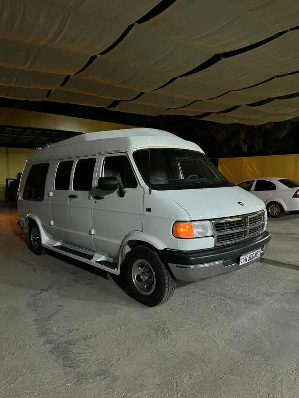 Dodge RAM minivan 2500 3 Dodge RAM minivan 2500 3