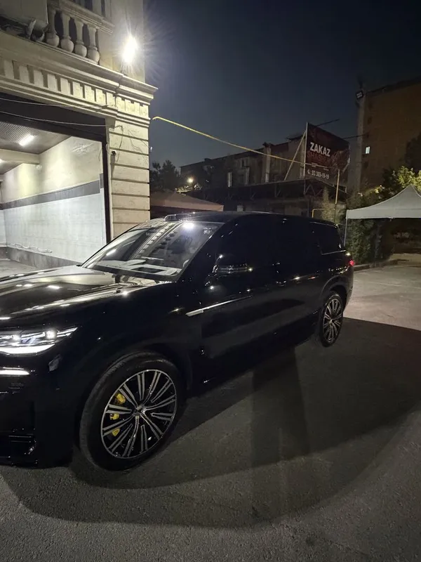 Denza N9 2025 yil 2 Denza N9 2025 yil 2
