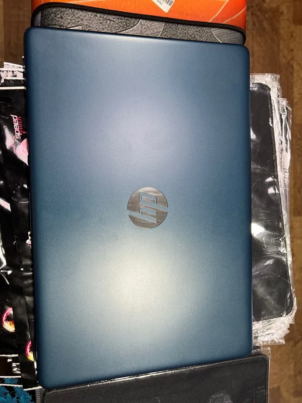 HP Ryzen 5 5500U 8/512gb 2 HP Ryzen 5 5500U 8/512gb 2