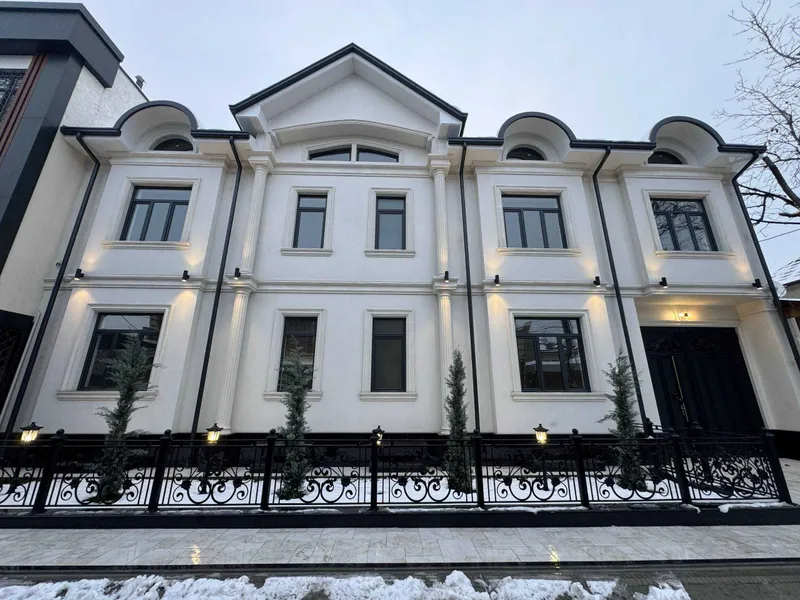 Продаётся евро дом Мирзо Улугбекский район Улица никитина 5.5 соток!!