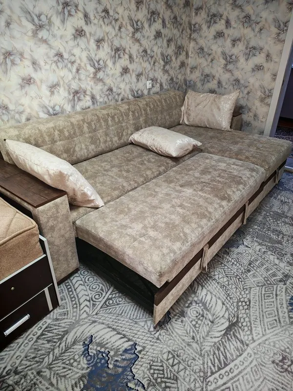 Угловой диван продаётся 2 Угловой диван продаётся 2