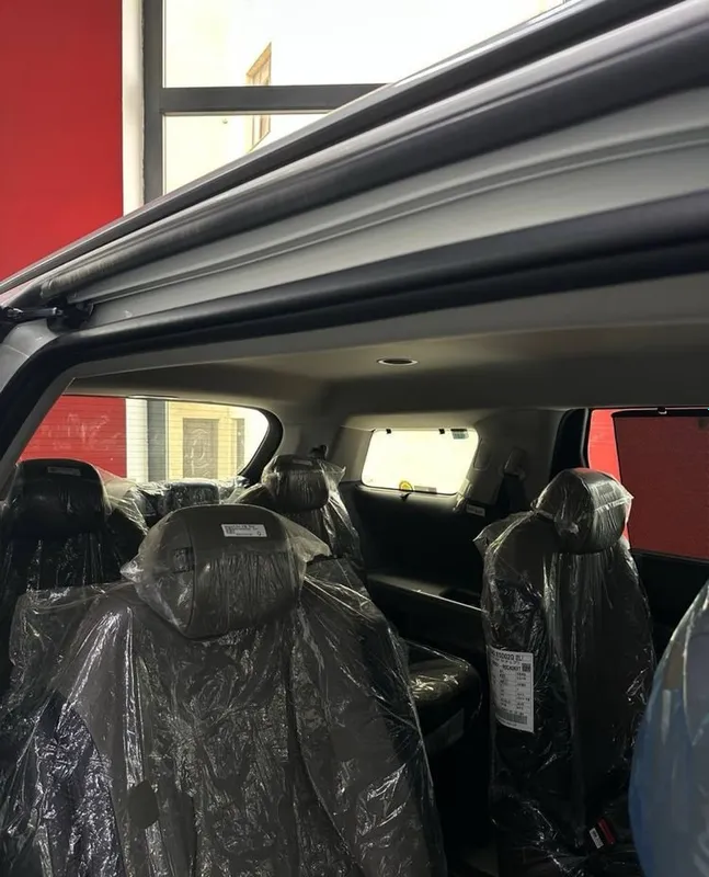 Kia Carnival. 5 Kia Carnival. 5