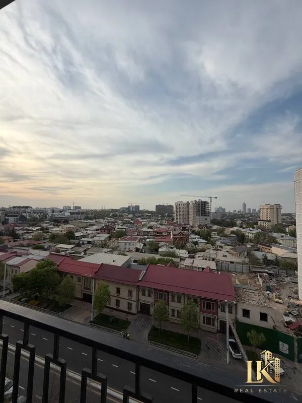 Продаётся 2-комнатная квартира с балконом в новостройке на улице Нукус — фото 9