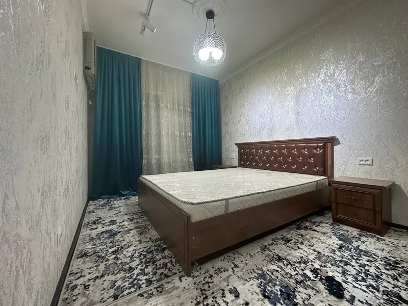 СРОЧНО ПРОДАЁТСЯ 4-х комнатная квартира 4/9/9 Госпитальный рынок — фото 1