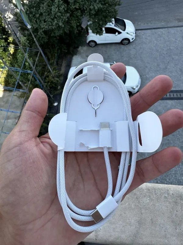 iPhone Type C kabel, ORIGINALI !!! 2 iPhone Type C kabel, ORIGINALI !!! 2