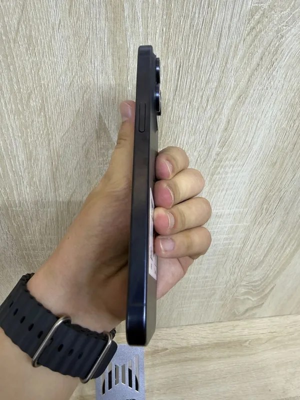 Iphone 15 pro max 256 4