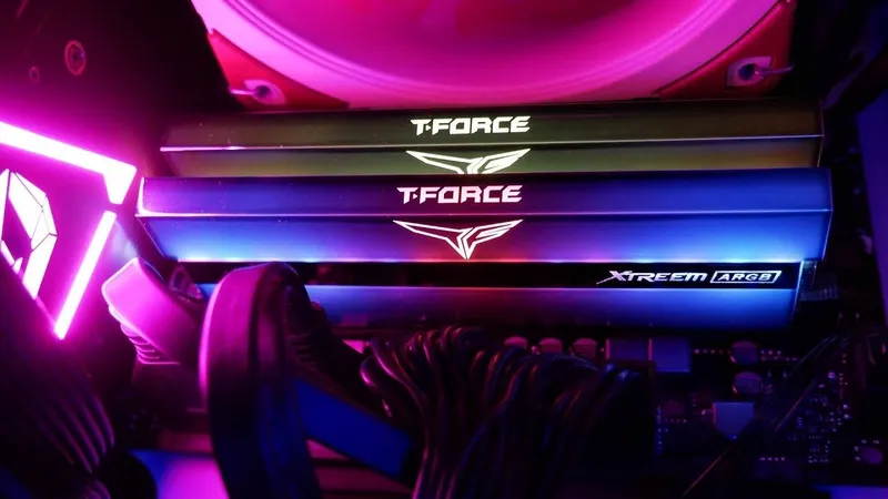 DDR4 16gb T-Force Xtreem ARGB 8 DDR4 16gb T-Force Xtreem ARGB 8