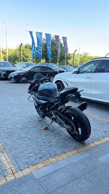 BMW S1000RR Bluestone 2026 4 BMW S1000RR Bluestone 2026 4