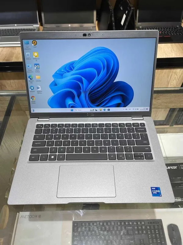 DELL Latitude 5420 Intel Core i7-1185G7, 16 GB tezkor xotira, 256 GB SSD 3 DELL Latitude 5420 Intel Core i7-1185G7, 16 GB tezkor xotira, 256 GB SSD 3