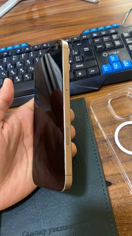 Iphone 16 Pro Max desert 2 Iphone 16 Pro Max desert 2