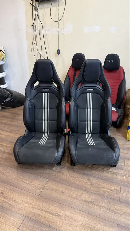 W177 AMG 4.5 alcantara.