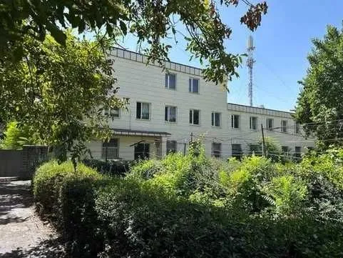 Сдается отдельно стоящее зданиев удобной локации под крупный бизнес! 3 Сдается отдельно стоящее зданиев удобной локации под крупный бизнес! 3
