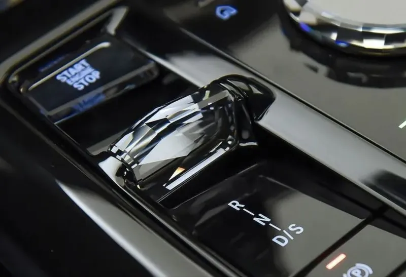 Хрустальные детали Bmw i5 2 Хрустальные детали Bmw i5 2