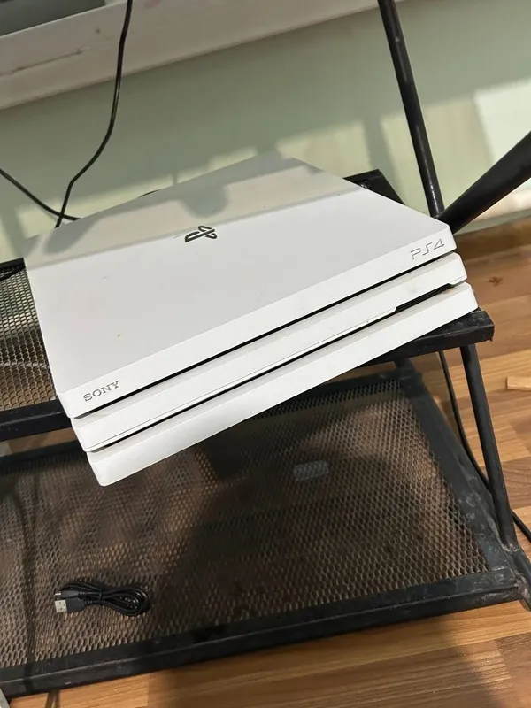 Ps 4 Pro!! Новый — фото 2