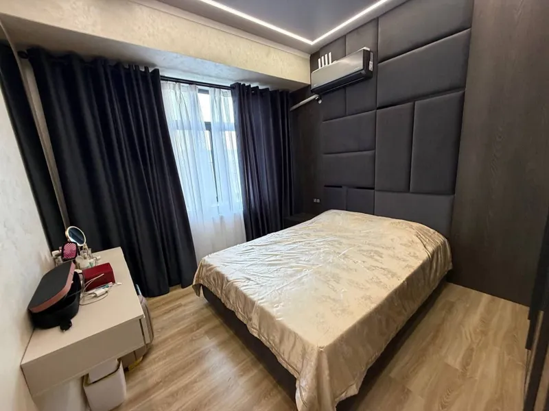 Продам! 2х ком. Юнусабад-18 новостройка 3 Продам! 2х ком. Юнусабад-18 новостройка 3