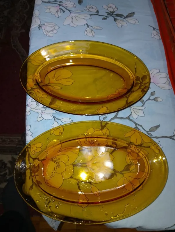 Овальные тарелки