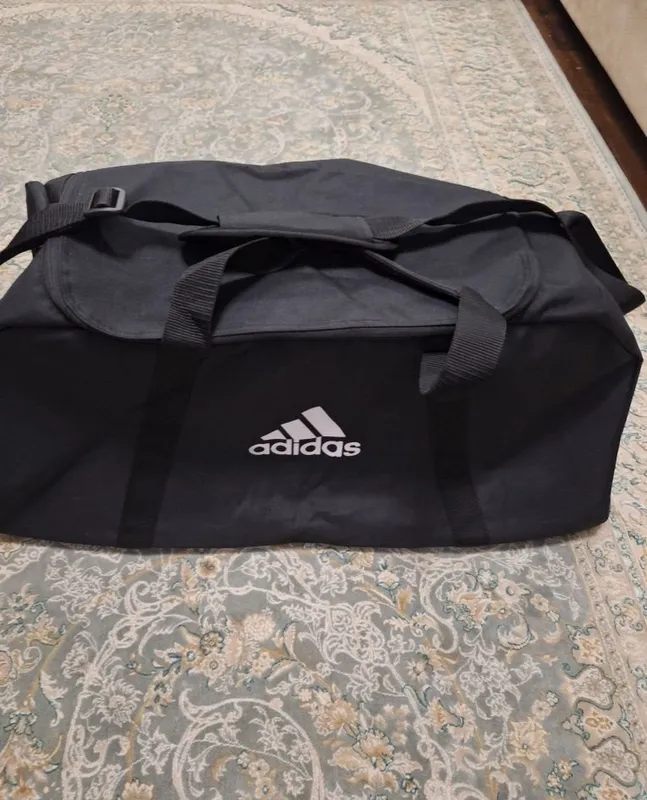 продаётся спортивная сумка adidas, состояние новое 2 продаётся спортивная сумка adidas, состояние новое 2
