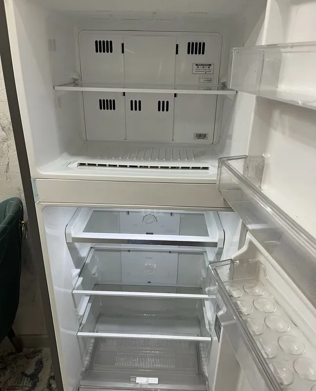 Продаётся холодильник 3 Продаётся холодильник 3