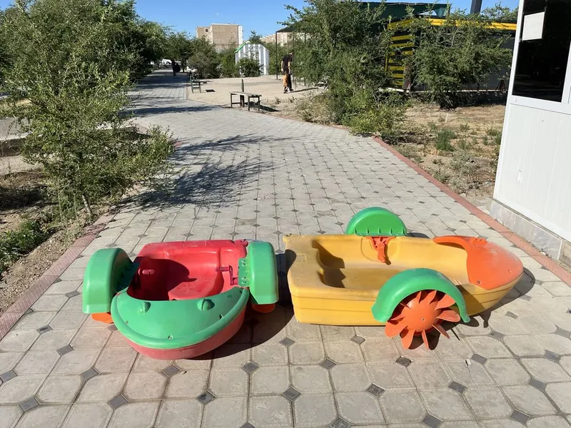Basseyn,kema(лодка),zorb(suv shari) 4 Basseyn,kema(лодка),zorb(suv shari) 4