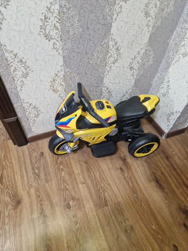 мотоцикл машина