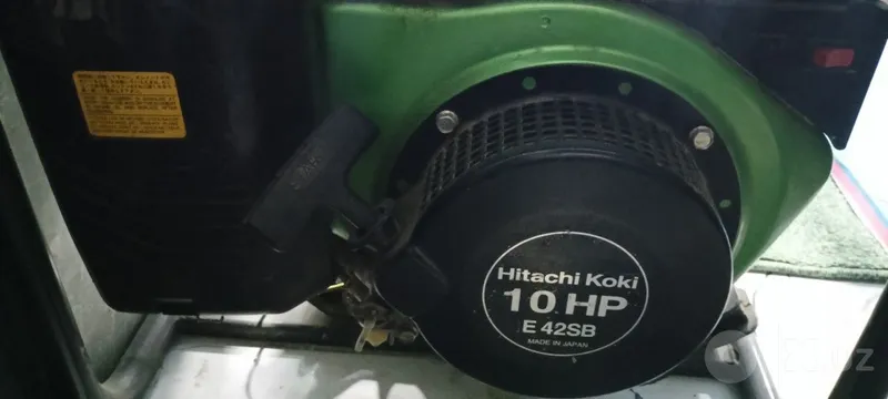 Движок HITAGHI прадаю 2 Движок HITAGHI прадаю 2
