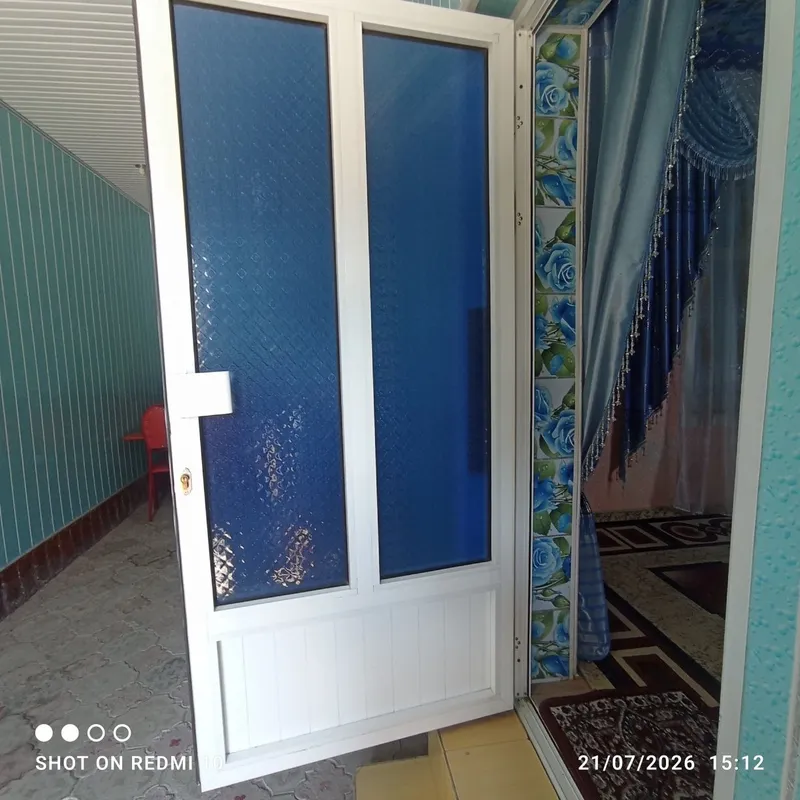 Akfa eshiklar sotiladi holati yaxshi 1