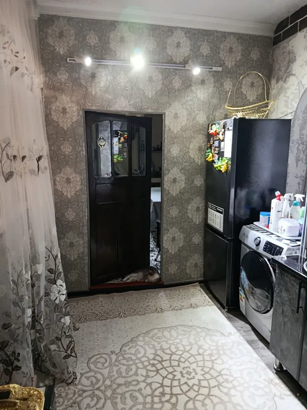 Kvartira sotaman 48000, hammasi piyoda masofada 3