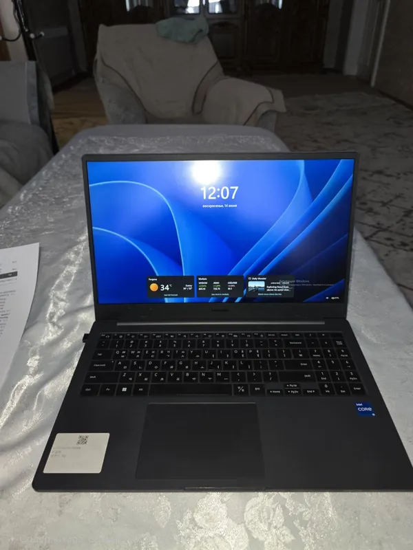 Samsung Galaxy Book 2 (Core i5-1235U, 15.6")