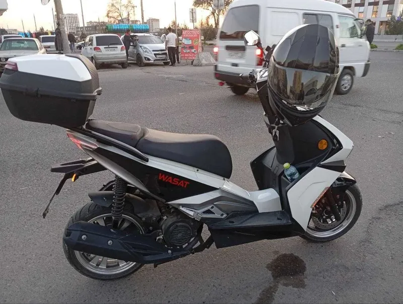 Yangi skuter sotiladi WASAT SPORT 4