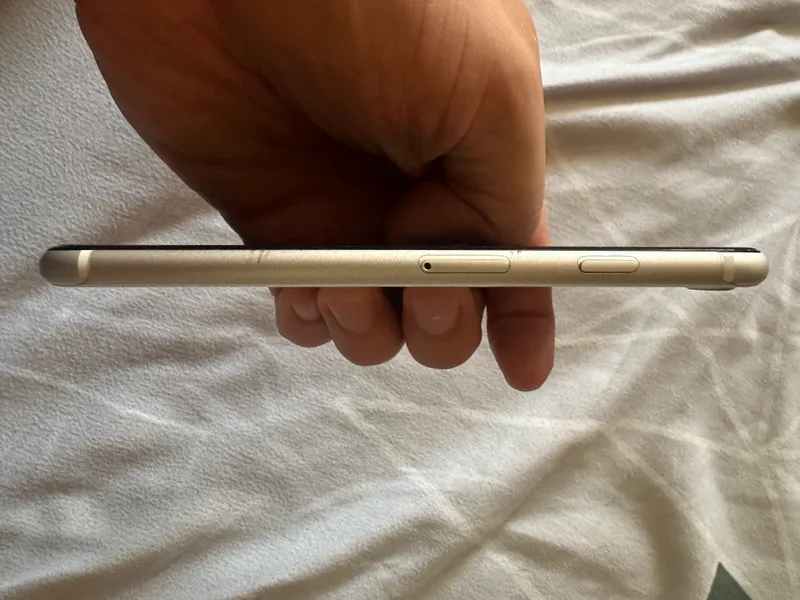 Iphone Se 2 1 Iphone Se 2 1