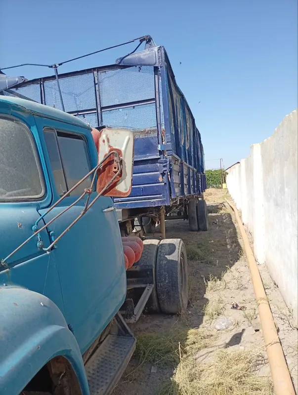 ЗИЛ ни нархи 10000$ 2