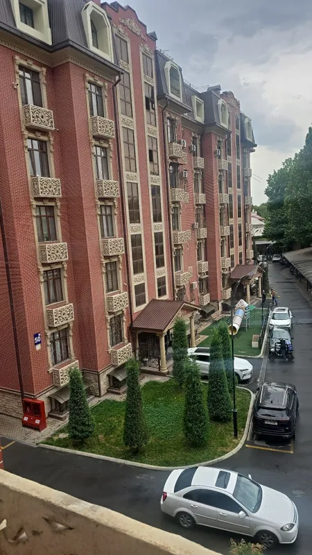 ЖК Дархан 4/3/6 Полянка