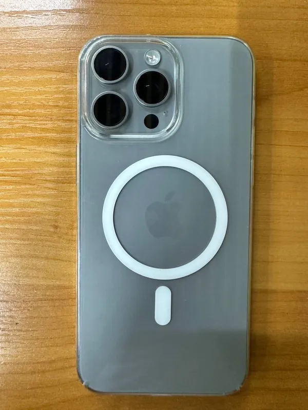 Iphone 15 pro max 3