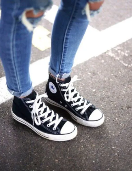 Ayollar keda oyoq kiyimlari sotiladi (Converse) 3 Ayollar keda oyoq kiyimlari sotiladi (Converse) 3