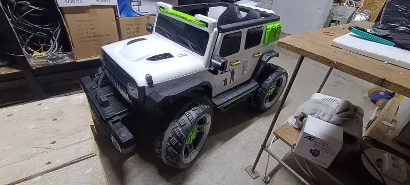 Детские машинки 4×4. в хорошем состоянии — фото 2