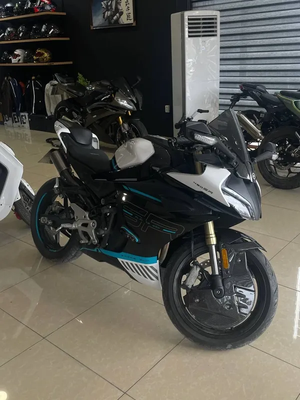 Мотоцикл Cf moto 450Sr | нахт ва булиб тулаш | оригинал карбон, трасса — фото 1