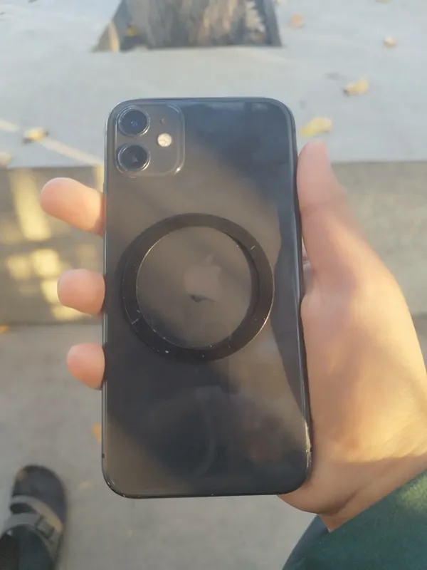 Iphone 11 128 80 yonks 1 Iphone 11 128 80 yonks 1