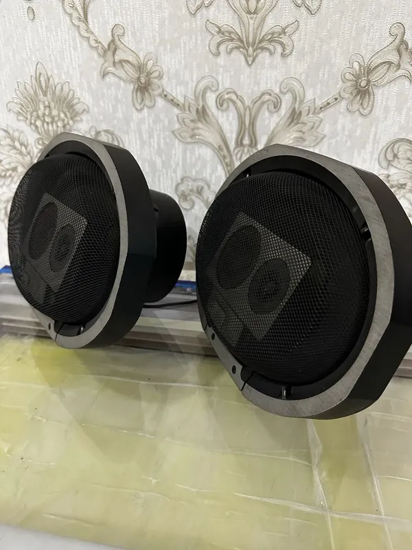 JBL оргинал калонка сотилади