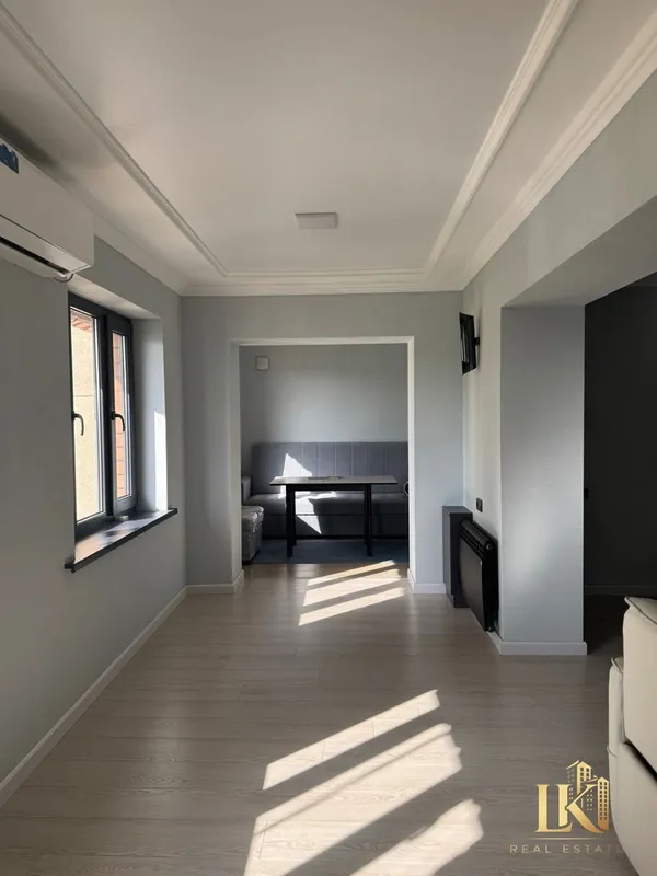 Продаётся 3-комнатная квартира 107 м², 4/5, Мирзо-Улугбекский район 1