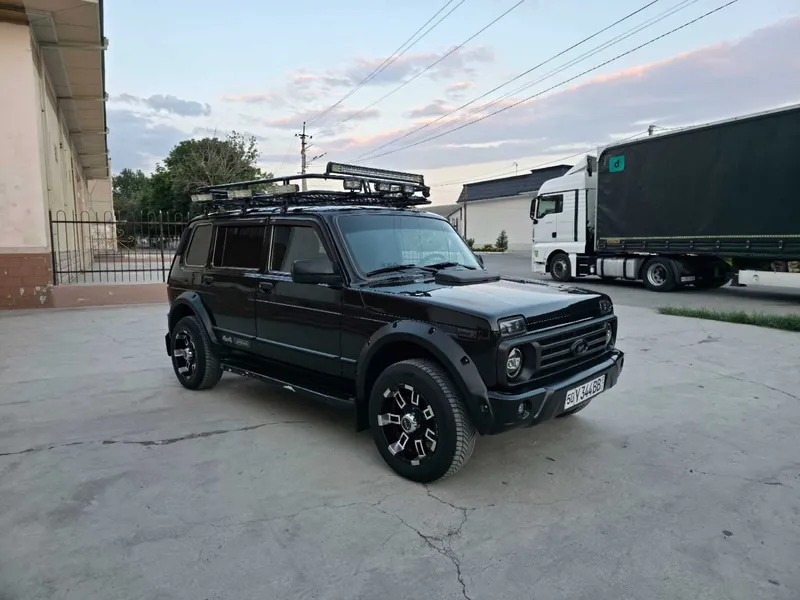 Niva Sotiladi Urban